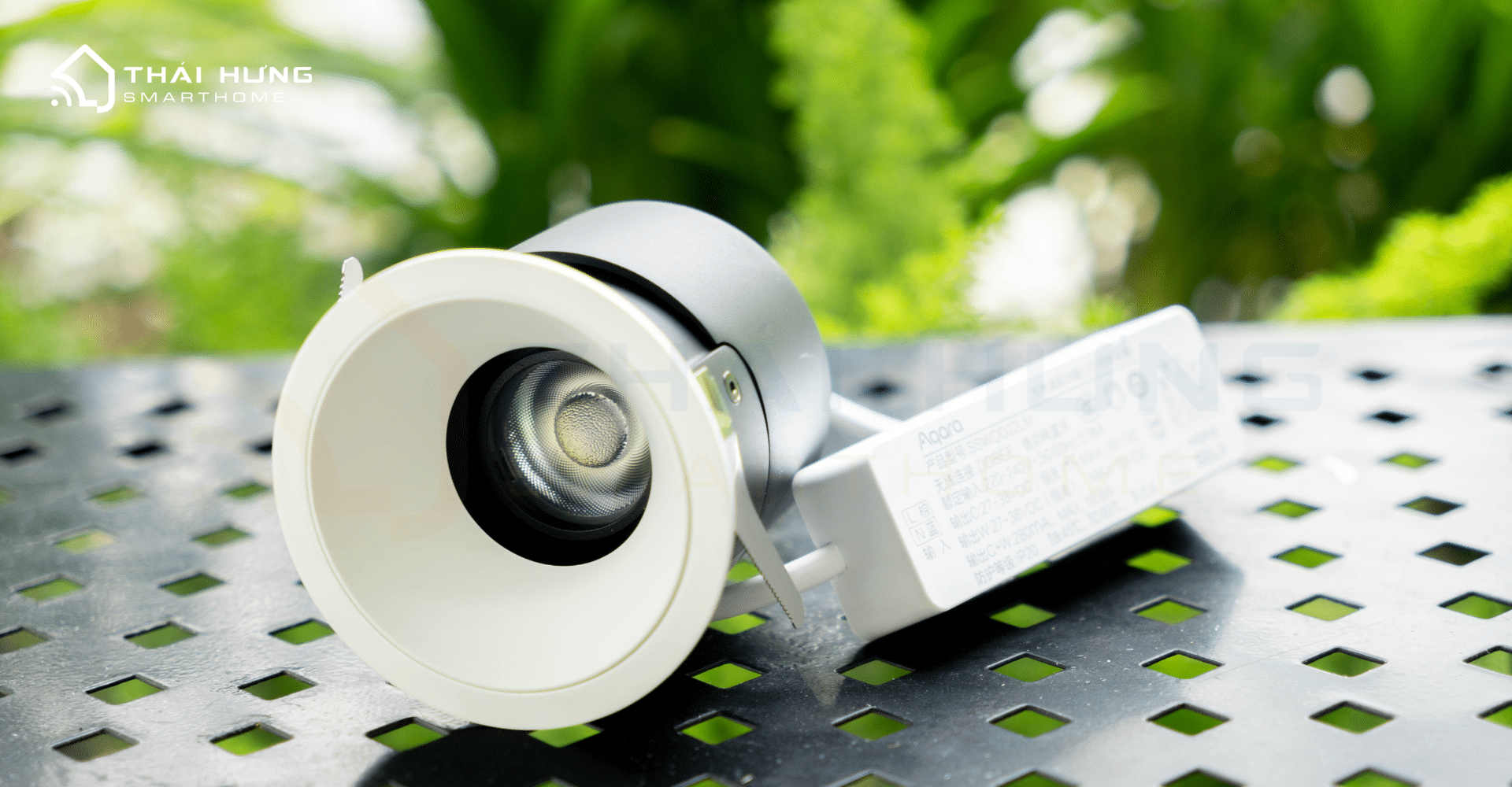 Review đèn âm trần thông minh Aqara
